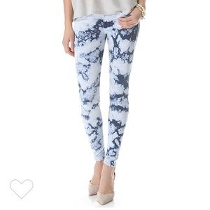 MOTHER The Looker Skinny Jeans in Ice Breaker 26